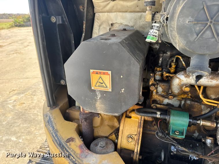 image for item EN0699 2002 Caterpillar 305 CR mini excavator