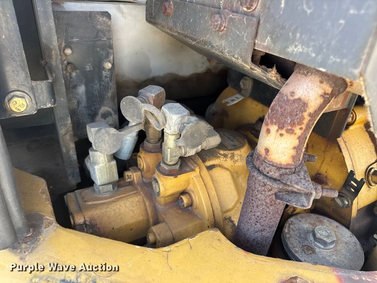 image for item EN0699 2002 Caterpillar 305 CR mini excavator