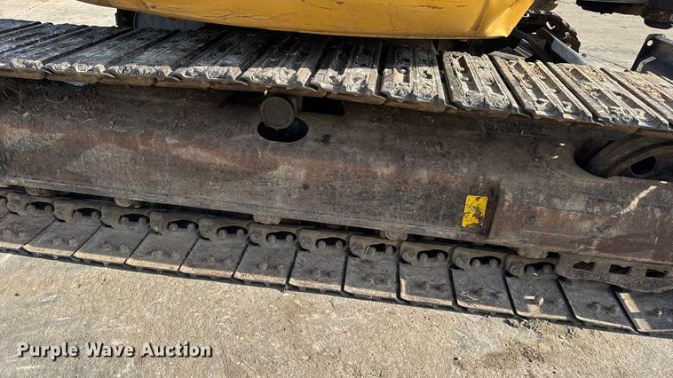 image for item EN0699 2002 Caterpillar 305 CR mini excavator