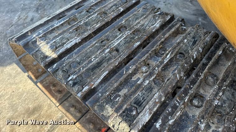 image for item EN0699 2002 Caterpillar 305 CR mini excavator