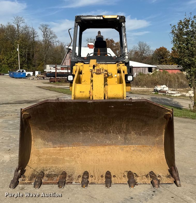 image for item EN0700 1997 Caterpillar 953C track loader