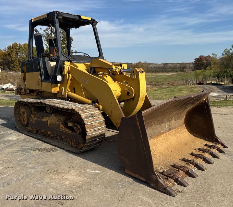 image for item EN0700 1997 Caterpillar 953C track loader