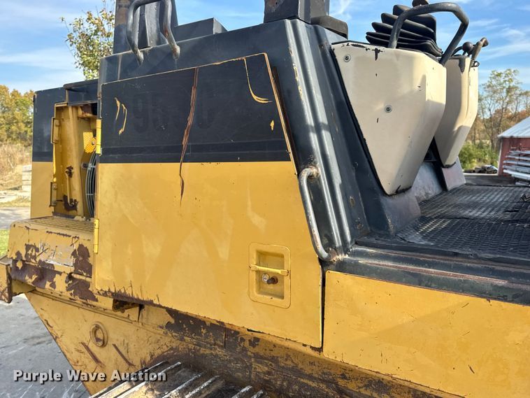 image for item EN0700 1997 Caterpillar 953C track loader