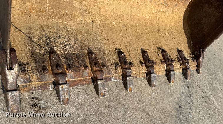 image for item EN0700 1997 Caterpillar 953C track loader