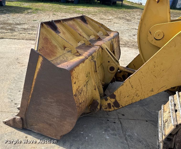 image for item EN0700 1997 Caterpillar 953C track loader