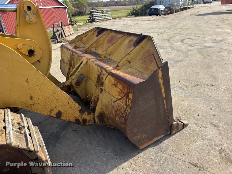 image for item EN0700 1997 Caterpillar 953C track loader