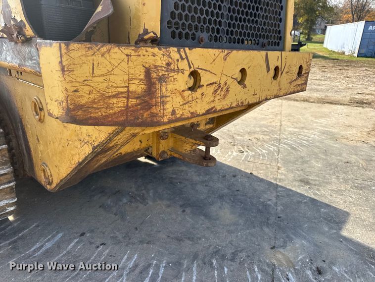 image for item EN0700 1997 Caterpillar 953C track loader