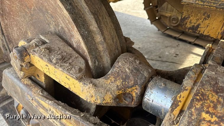 image for item EN0700 1997 Caterpillar 953C track loader