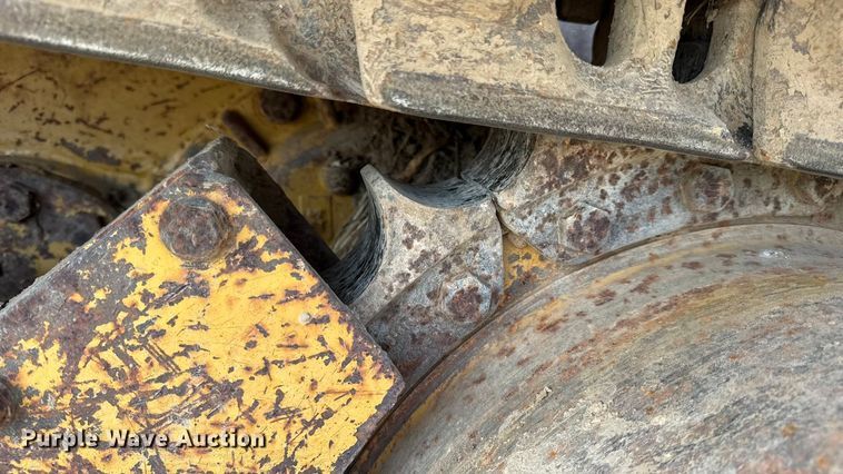 image for item EN0700 1997 Caterpillar 953C track loader