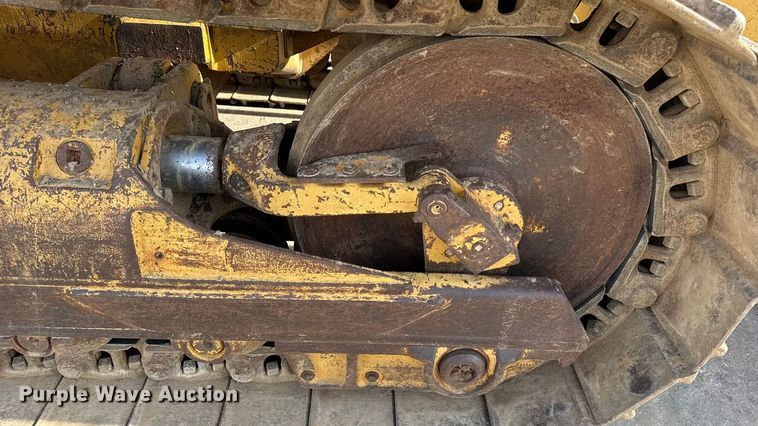 image for item EN0700 1997 Caterpillar 953C track loader