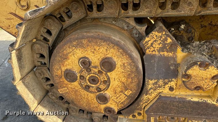 image for item EN0700 1997 Caterpillar 953C track loader