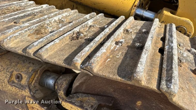 image for item EN0700 1997 Caterpillar 953C track loader