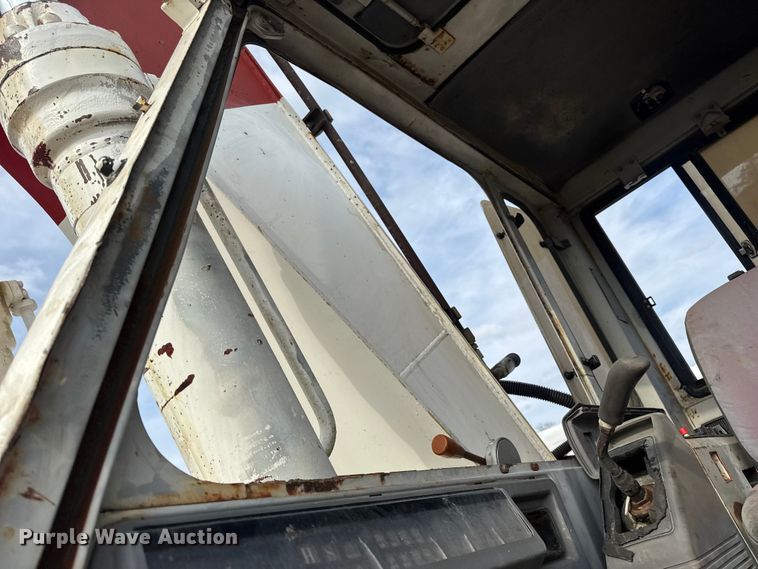 image for item EN0701 Link-Belt LS3400CII excavator