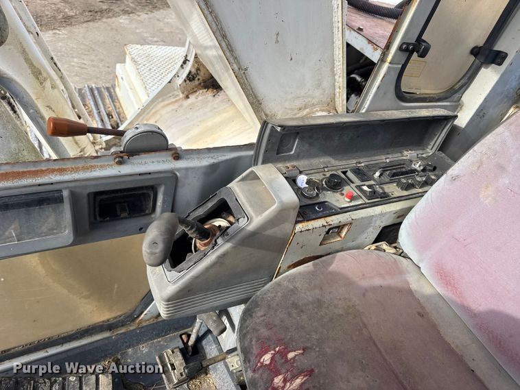 image for item EN0701 Link-Belt LS3400CII excavator