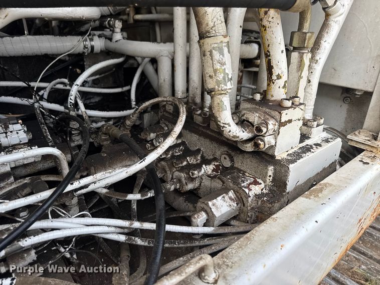 image for item EN0701 Link-Belt LS3400CII excavator