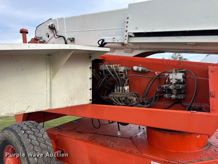 image for item EN0702 Snorkelift TB-120RDZ boom lift