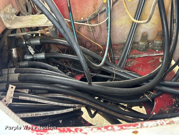 image for item EN0706 1986 Ford L9000 crane truck