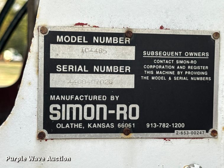 image for item EN0706 1986 Ford L9000 crane truck