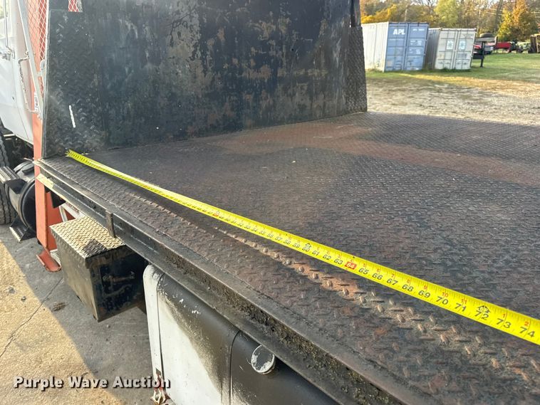 image for item EN0706 1986 Ford L9000 crane truck