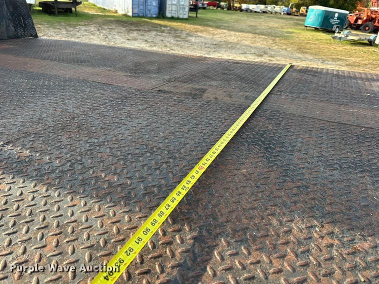 image for item EN0706 1986 Ford L9000 crane truck