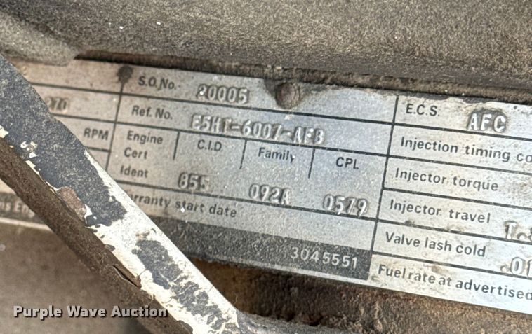 image for item EN0706 1986 Ford L9000 crane truck