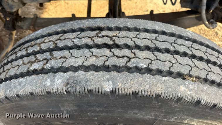 image for item EN0706 1986 Ford L9000 crane truck