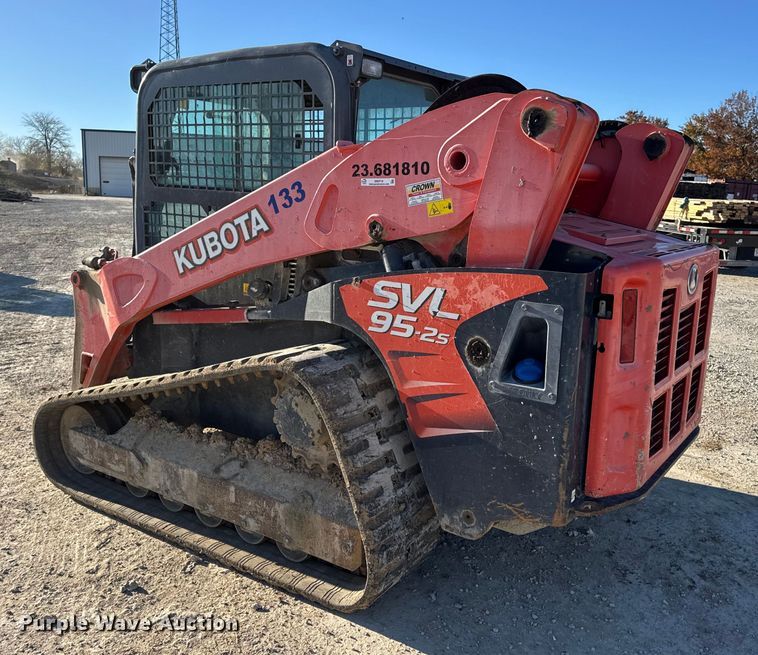 image for item EN0710 Kubota SVL95-2S tracked skid steer loader