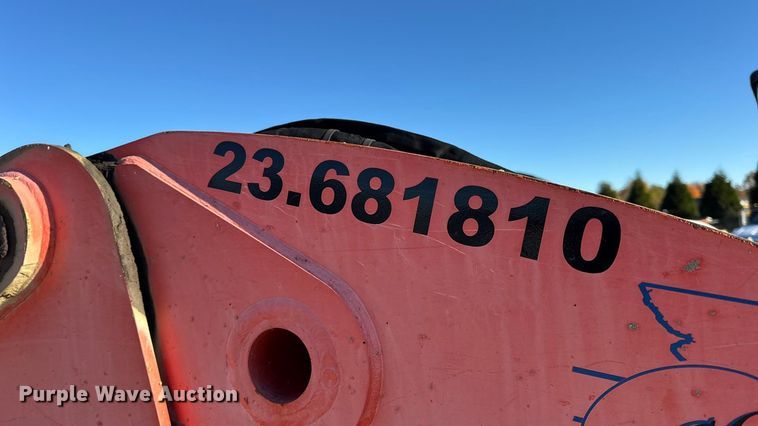 image for item EN0710 Kubota SVL95-2S tracked skid steer loader