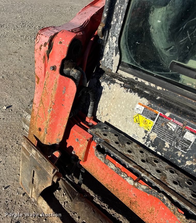 image for item EN0710 Kubota SVL95-2S tracked skid steer loader