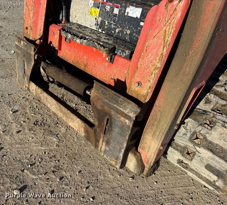 image for item EN0710 Kubota SVL95-2S tracked skid steer loader