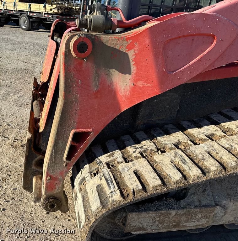 image for item EN0710 Kubota SVL95-2S tracked skid steer loader