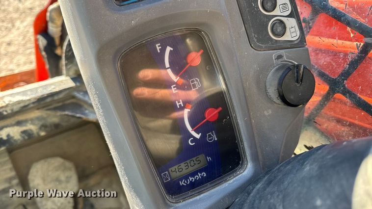 image for item EN0710 Kubota SVL95-2S tracked skid steer loader