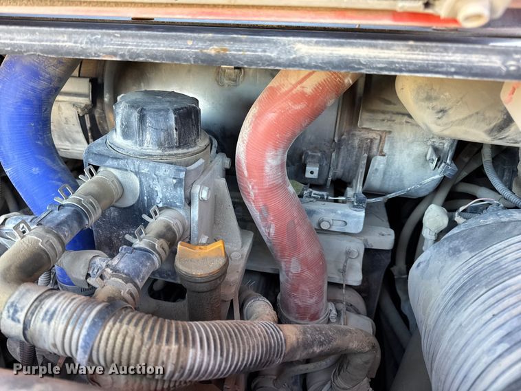 image for item EN0710 Kubota SVL95-2S tracked skid steer loader