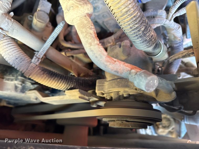 image for item EN0710 Kubota SVL95-2S tracked skid steer loader