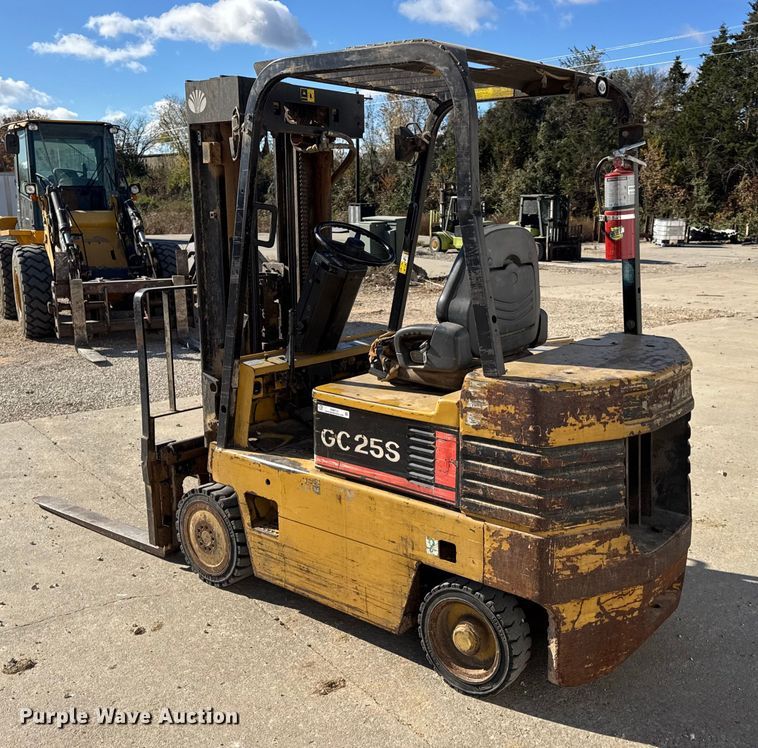 image for item EN0712 Daewoo GC25S-2 forklift