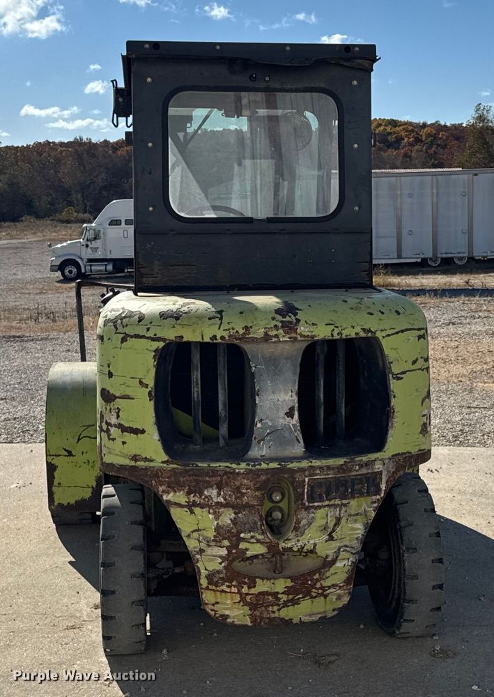 image for item EN0713 Clark CGP40 forklift