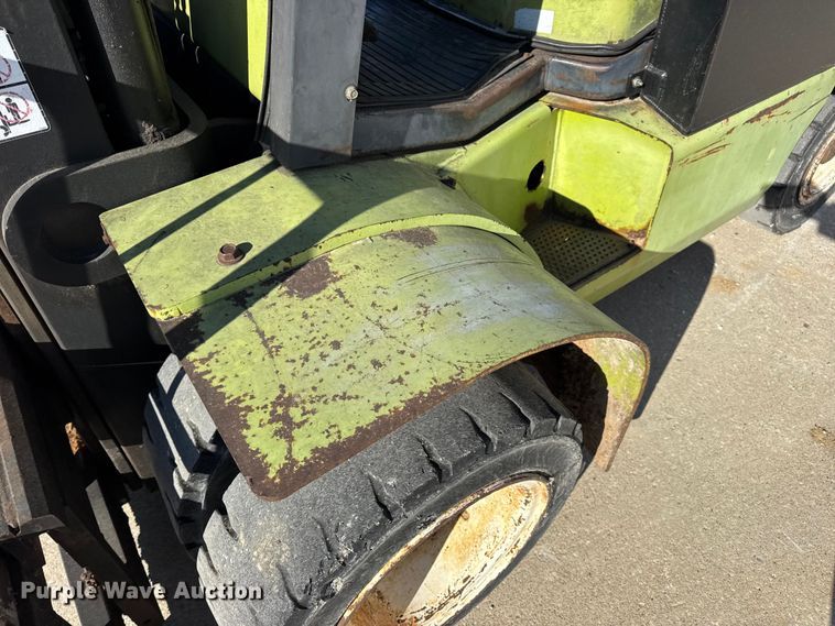 image for item EN0713 Clark CGP40 forklift