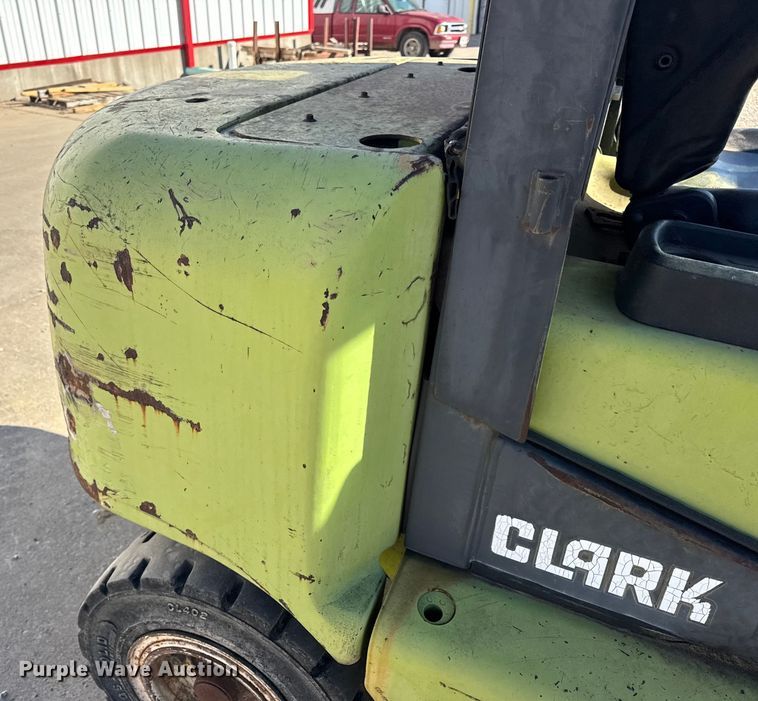 image for item EN0713 Clark CGP40 forklift