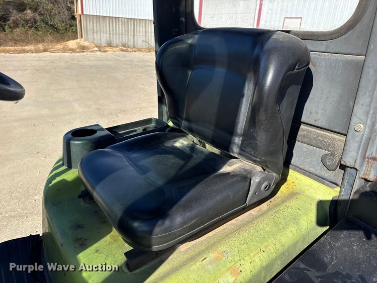 image for item EN0713 Clark CGP40 forklift