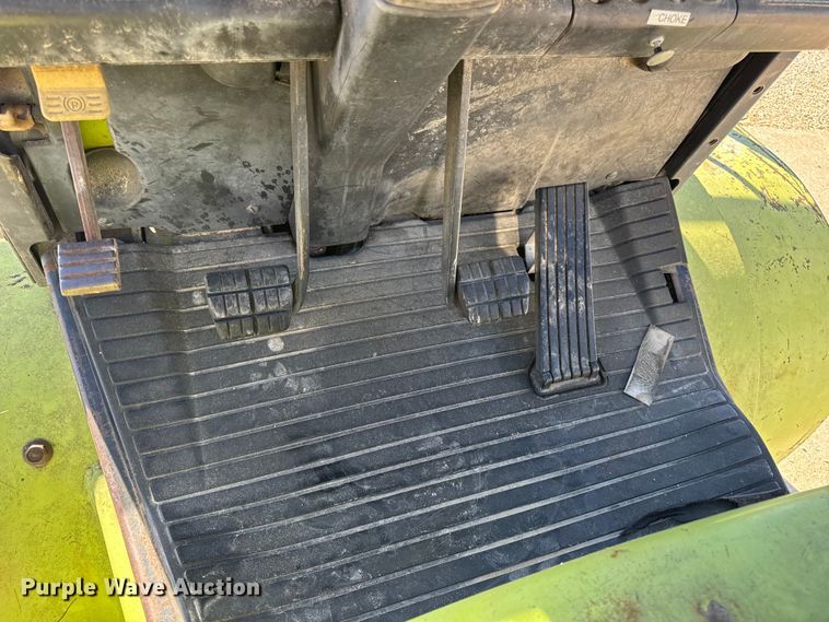 image for item EN0713 Clark CGP40 forklift