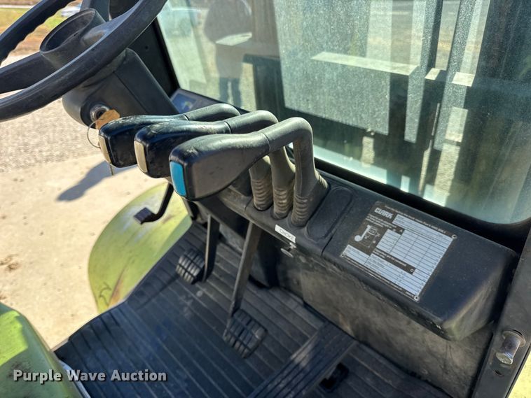 image for item EN0713 Clark CGP40 forklift