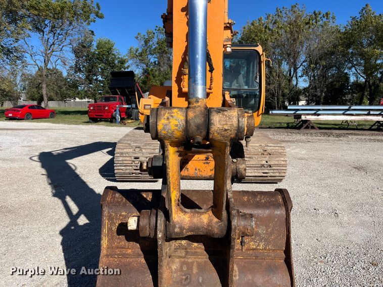 image for item EN5717 1996 Hyundai Robex 210LC-3 excavator