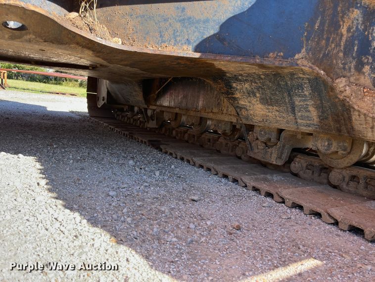 image for item EN5717 1996 Hyundai Robex 210LC-3 excavator