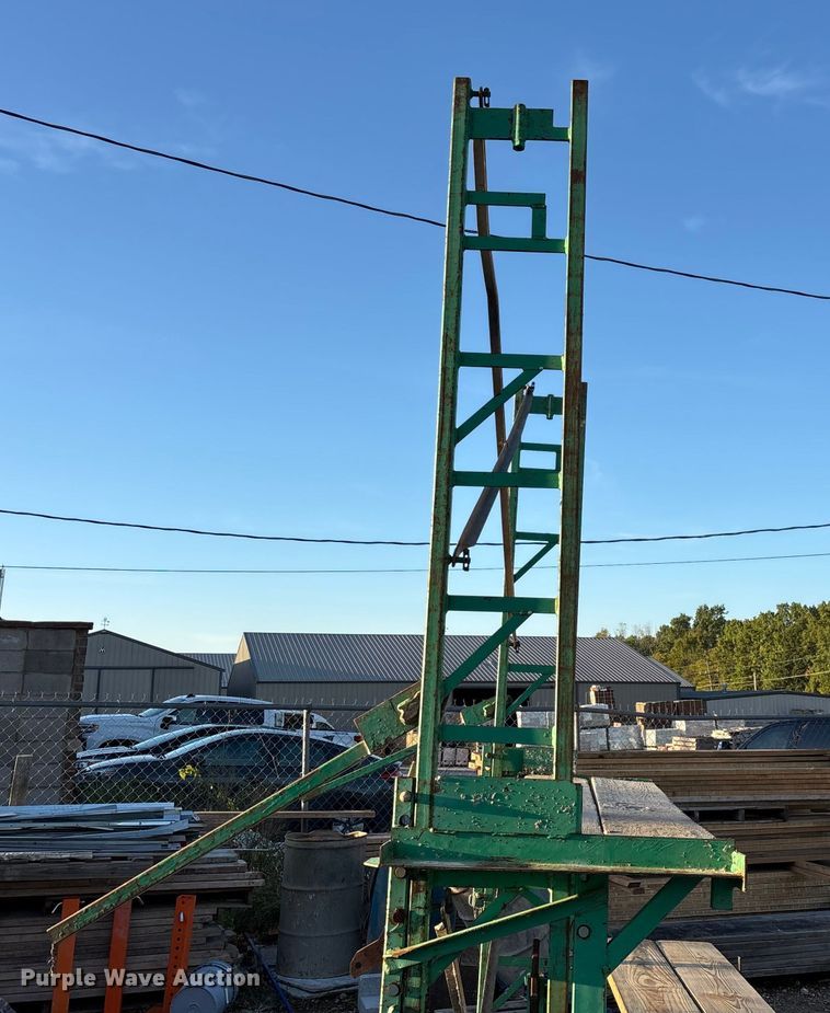 image for item EN5725 (8) sets of scaffolding