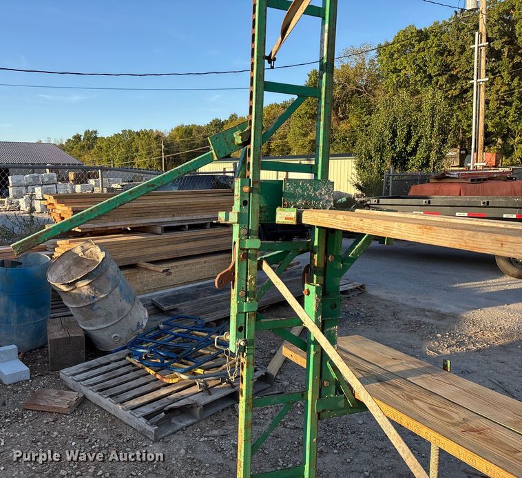 image for item EN5725 (8) sets of scaffolding