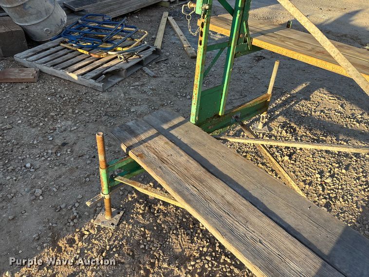 image for item EN5725 (8) sets of scaffolding