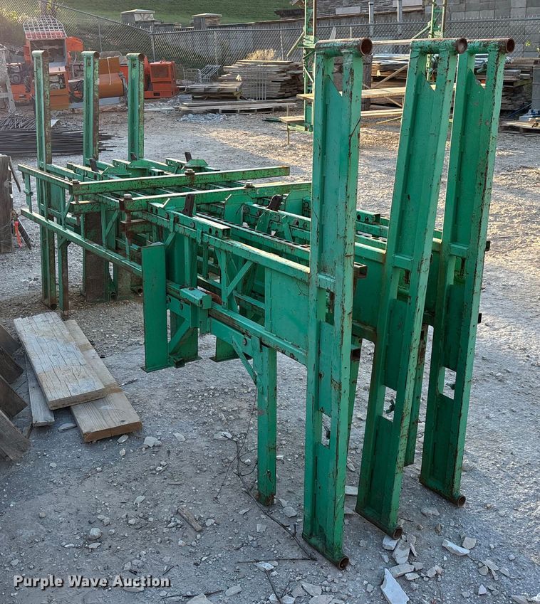 image for item EN5725 (8) sets of scaffolding