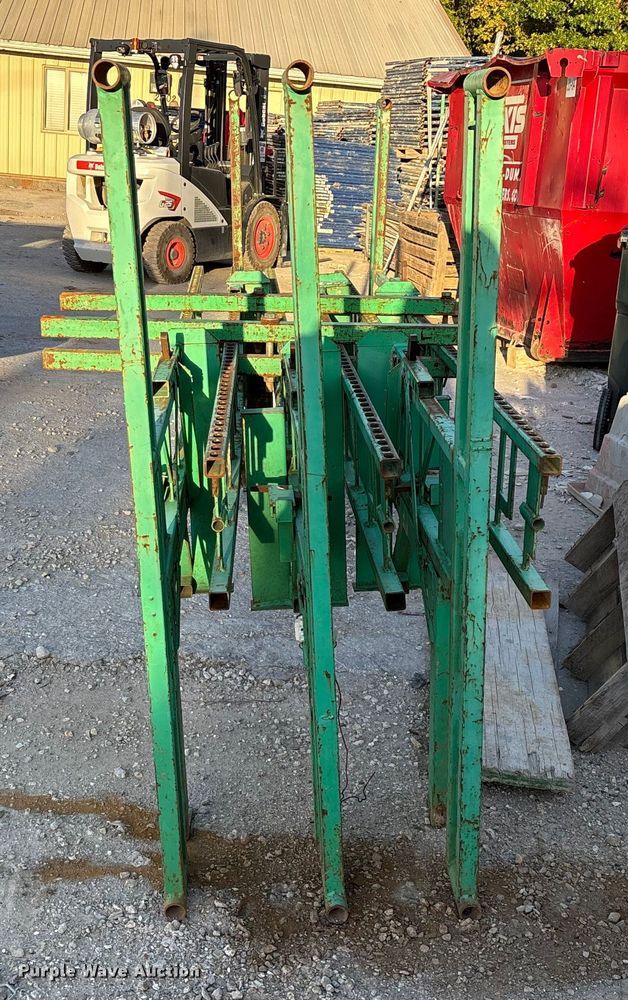 image for item EN5725 (8) sets of scaffolding