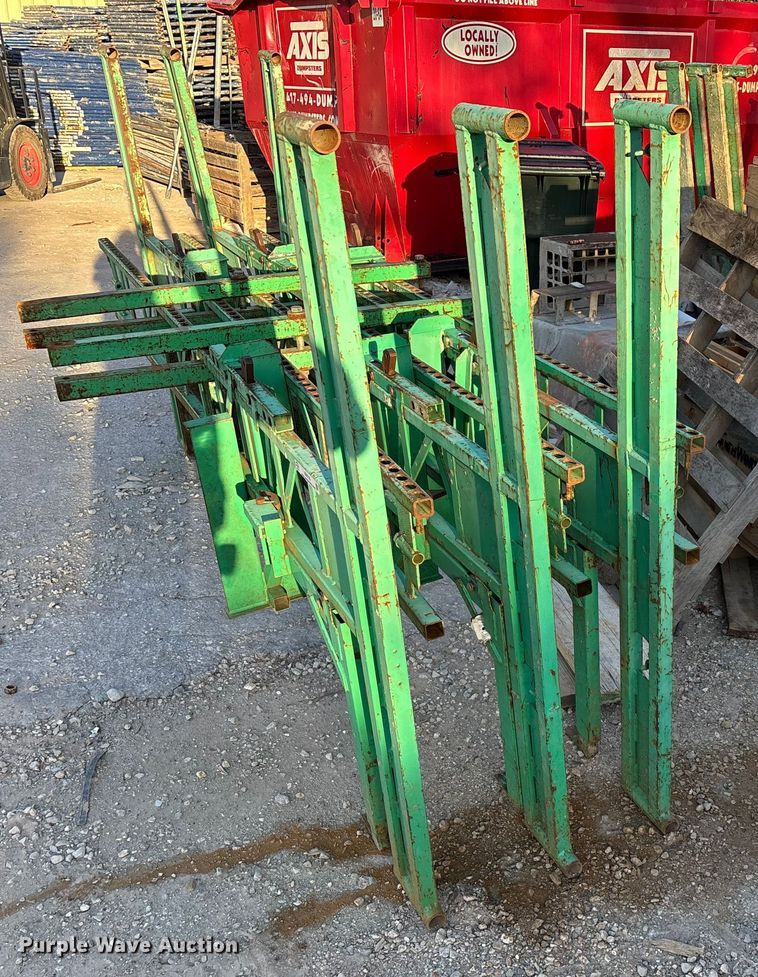 image for item EN5725 (8) sets of scaffolding