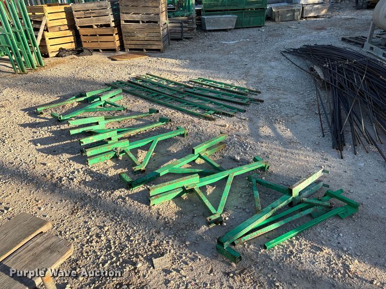 image for item EN5725 (8) sets of scaffolding